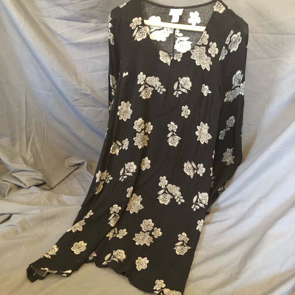 Black Floral Shift Dress